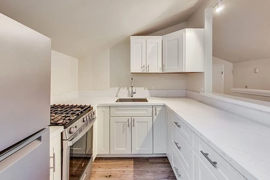 Renovated 1 Bedroom Loft in La Honda — Photo 1