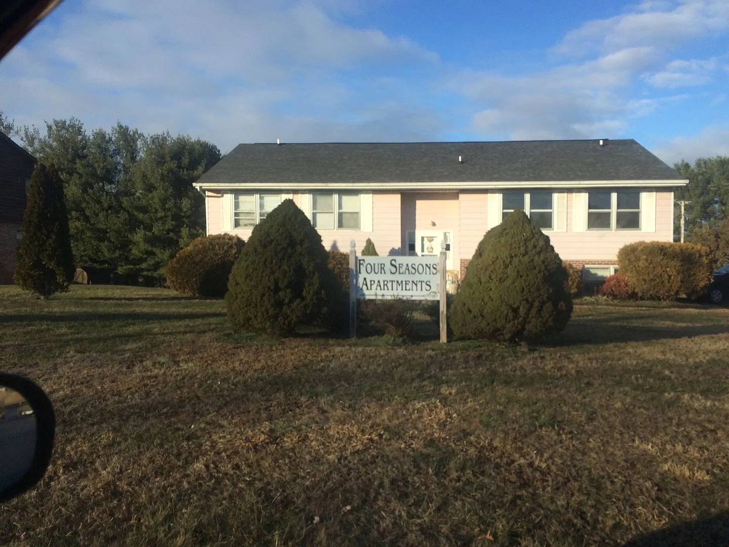2 Bedroom / 1 Bath Apartment Johnson City, TN — Photo 1