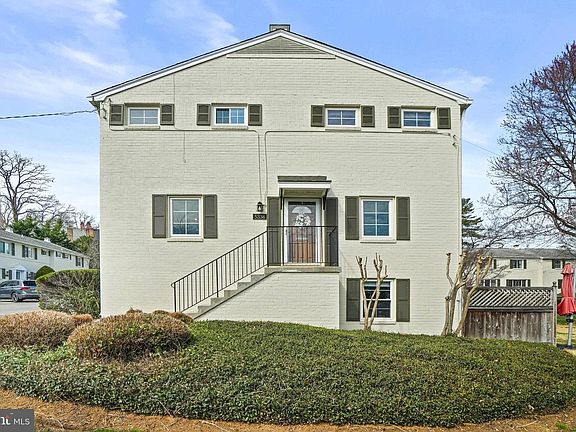 3rd image of 5336 Pooks Hill Rd #5336