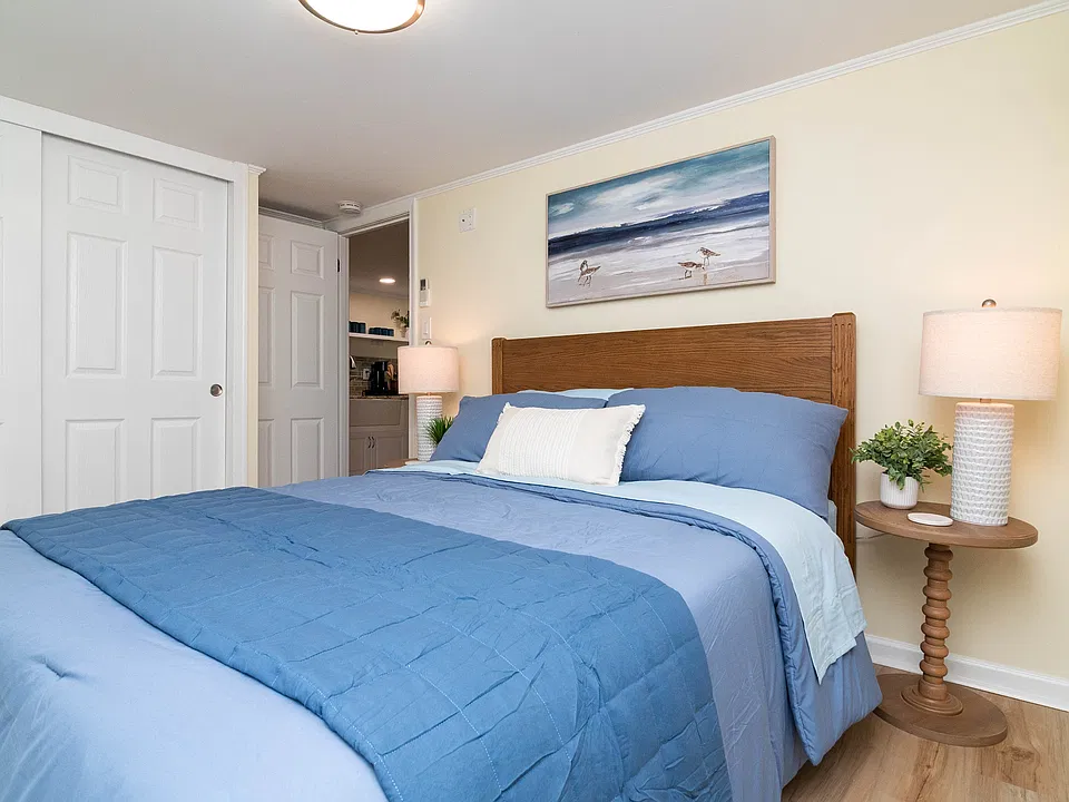 21 Houston St #7