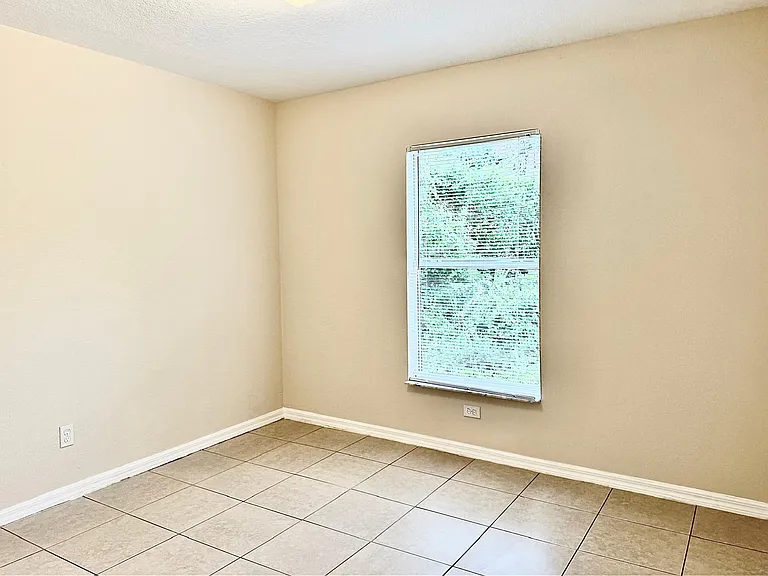 6953 Regina Dr — Photo 8