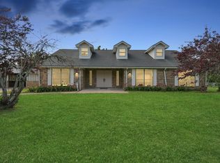 12746 Roy Rd, Brookside Village, TX 77581