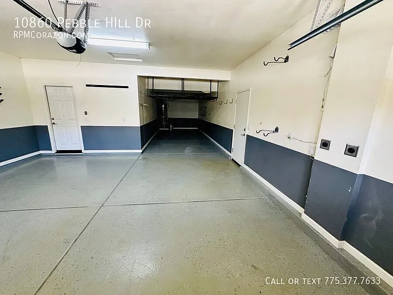 10860 Pebble Hill Dr — Photo 36