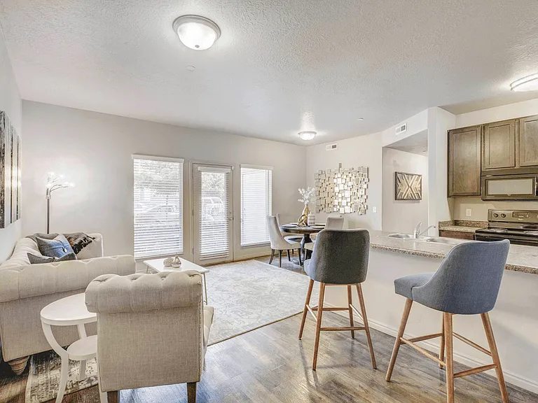 Avida Apartments — Photo 45