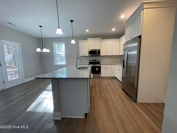 3rd image of 116 Eaker Dr