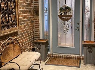 2203 Lake Lowndes Rd, Columbus, MS 39702