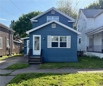 242 W 8th St, Oswego, NY, 13126