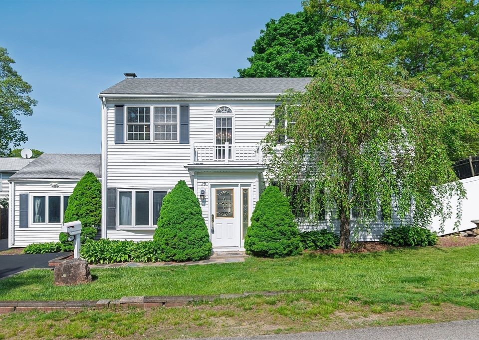1st image of 29 Karen Ln