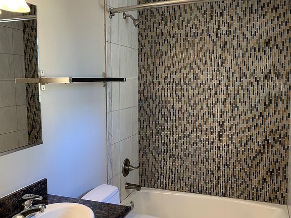 5th image of 141 Montecito Ave #11408382