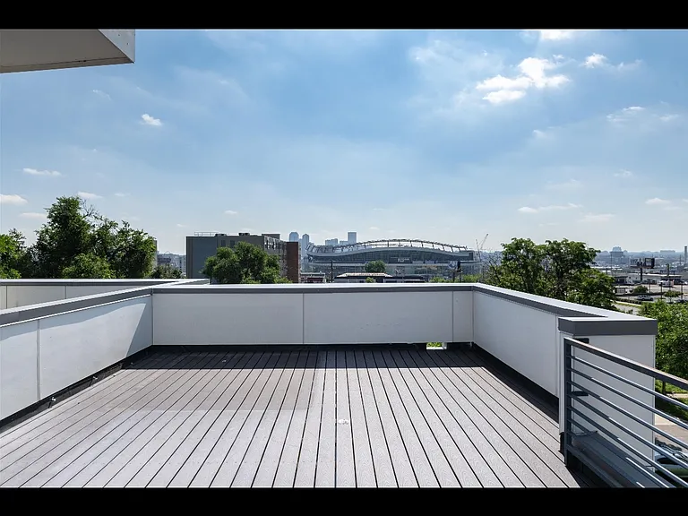 1733 Grove St #4 — Photo 31