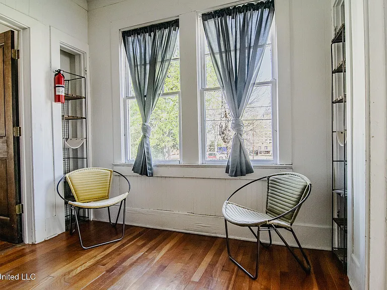 803 N Congress St #D — Photo 6