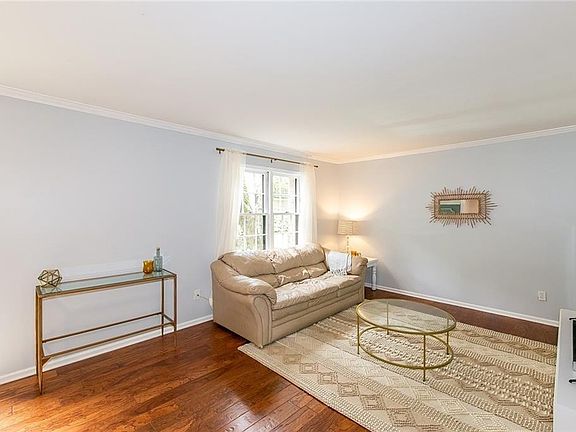 4th image of 73 Monet Ct NW