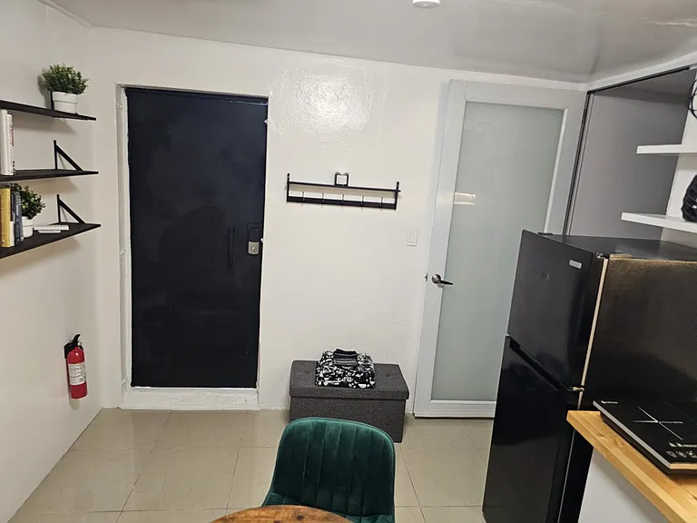 74 Calle Villa Madrid #B — Photo 21
