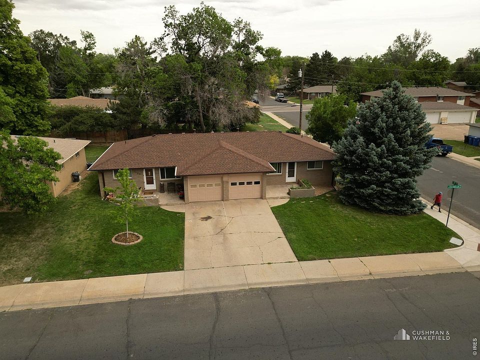 1st image of 1704 Estrella Ave