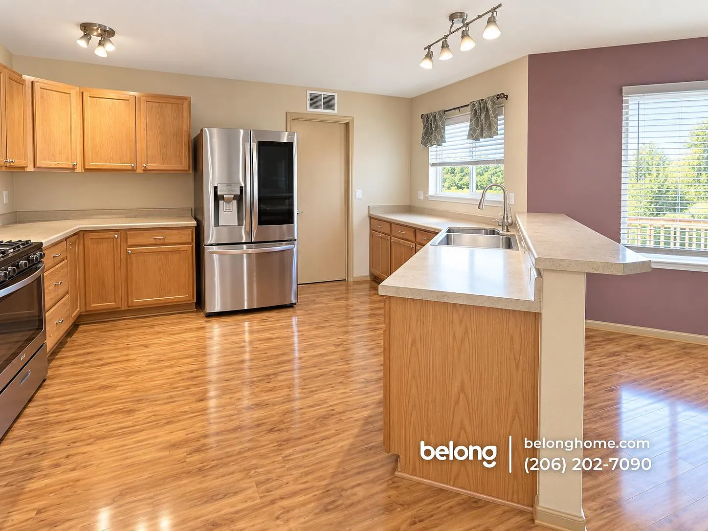 4 bed, 2.5 bath, 2448 sqft, $3,050 — Photo 3