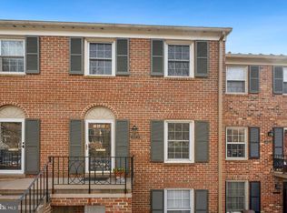 3207 Sutton Pl NW APT B, Washington, DC 20016