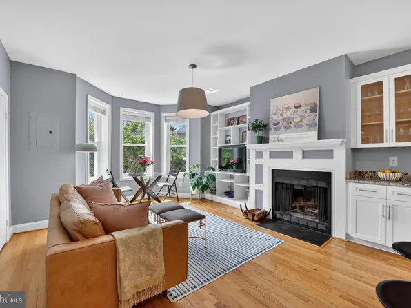 719 5th St NE APT 3, Washington, DC 20002