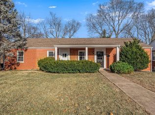 1160 S New Florissant Rd, Florissant, MO 63031