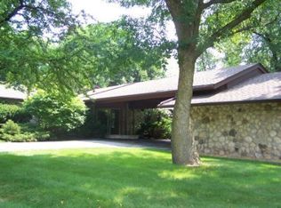 9220 N Spruce Rd, River Hills, WI 53217