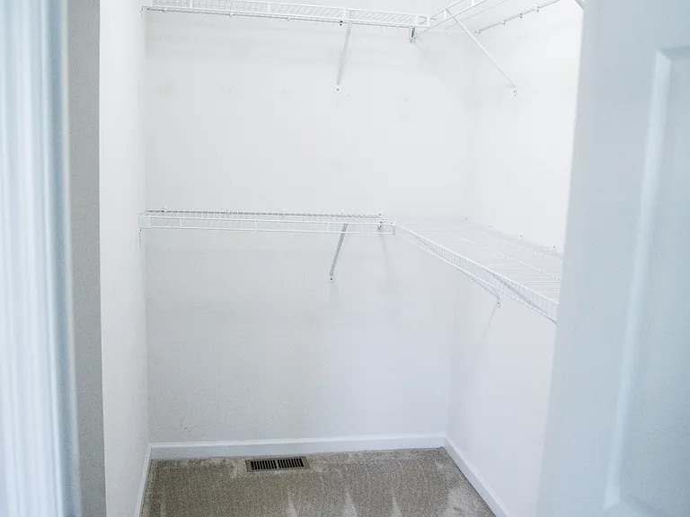 1004 Stillwater Dr — Photo 18