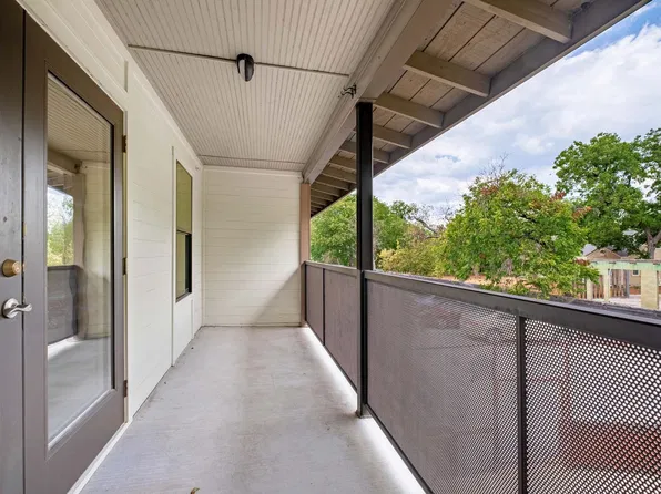924 E 51st St APT 121, Austin, TX 78751