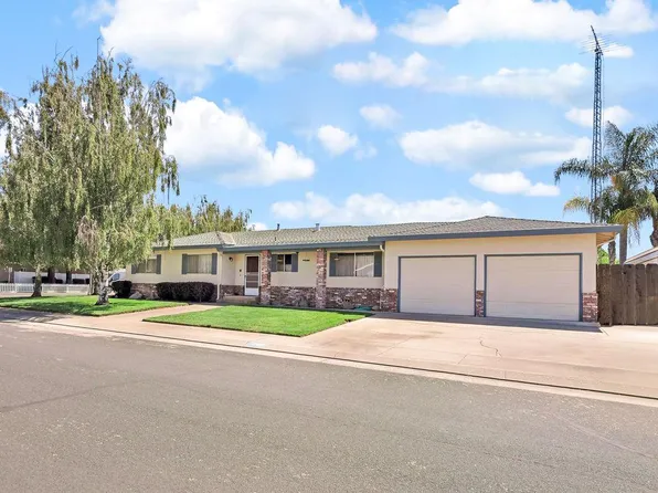 1700 Carignane Way, Escalon, CA 95320
