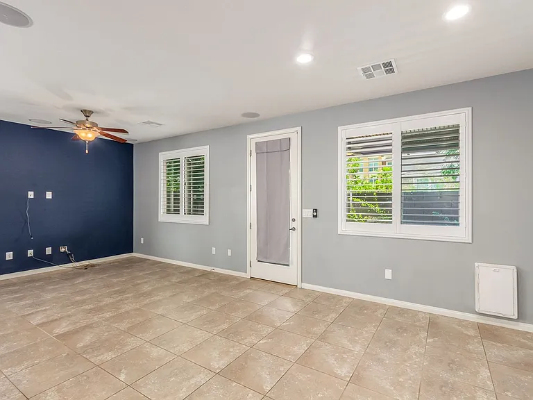 6644 Seahorse Reef St — Photo 7