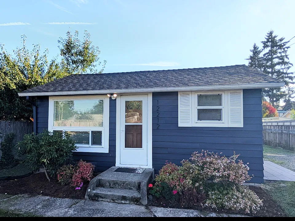 12212 48th Ave S