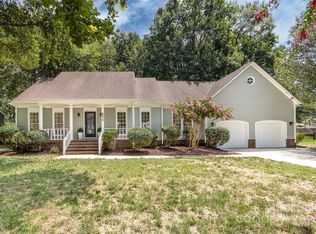 4315 Meadowridge Dr, Charlotte, NC 28226