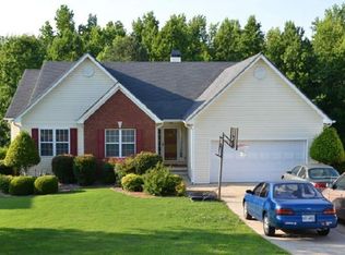 6110 Devonshire Dr, Flowery Branch, GA 30542