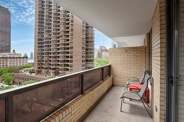 Rented by Optimar International Realty | media 18