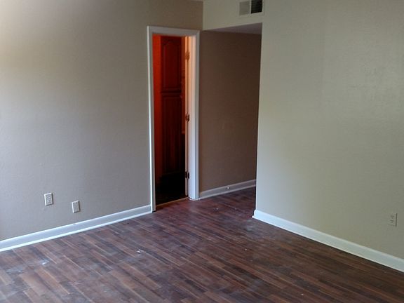 3rd image of 4813-15 W Metairie Ave