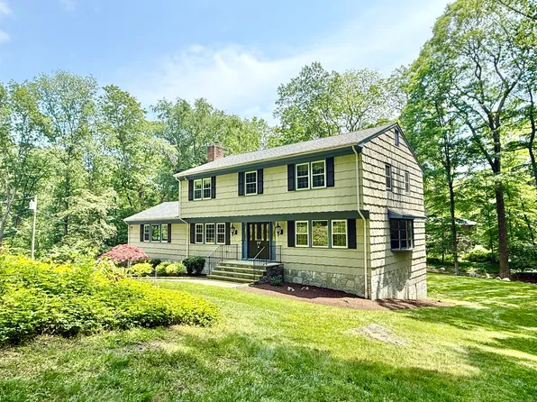 51 Boulder Brook Drive, Stamford, CT 06903