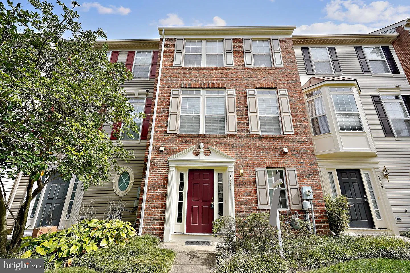 3 bed, 2.5 bath, 1548 sqft, $3,150 — Photo 1