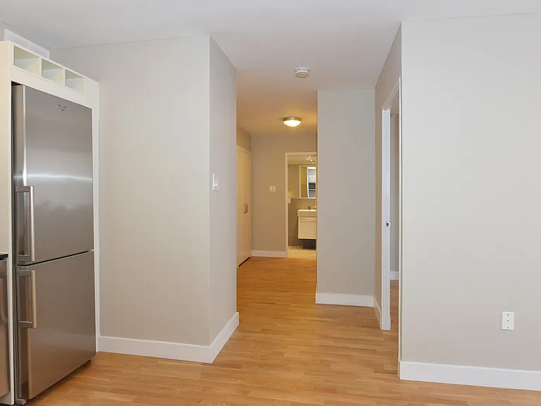 730 Saint Clarens Ave — Photo 33