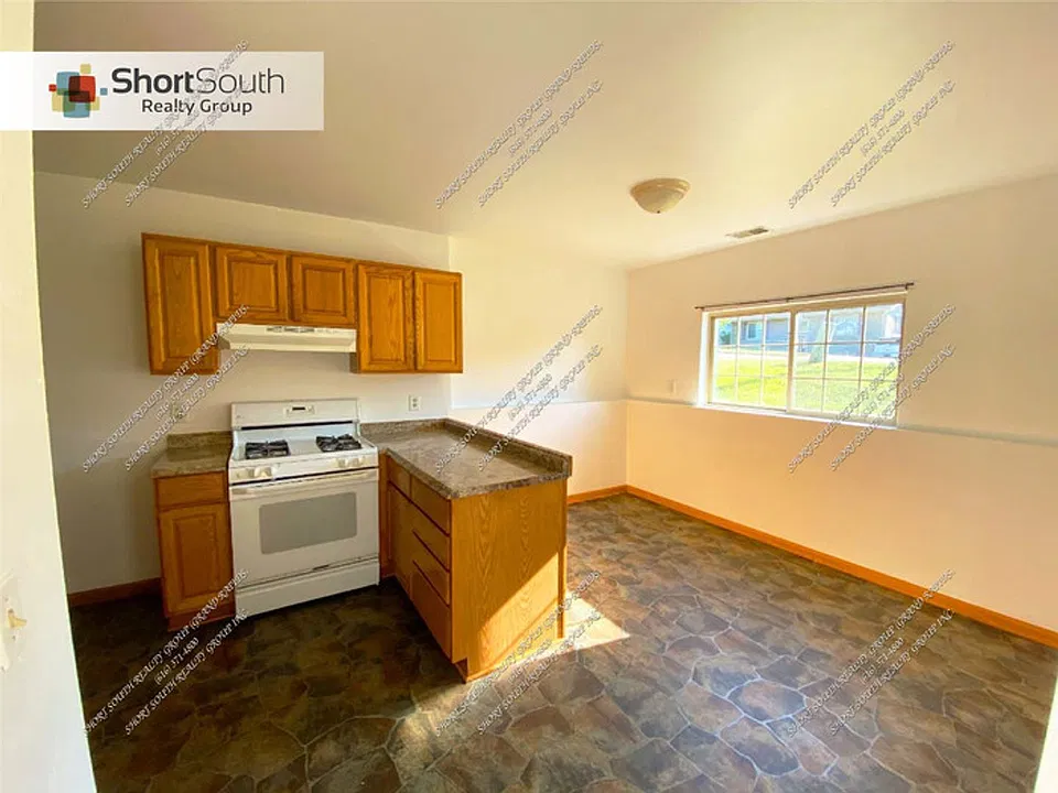 1236 Jack Pine Way