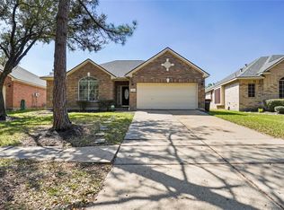 5710 Shady Hollow Ct, Rosharon, TX 77583