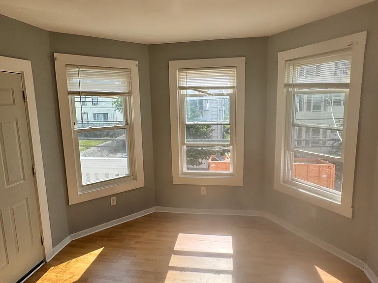 12 Cleveland St #2 — Photo 5