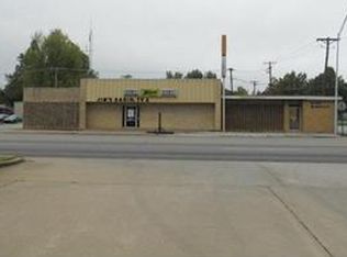 726 N Thompson St, Springdale, AR 72764