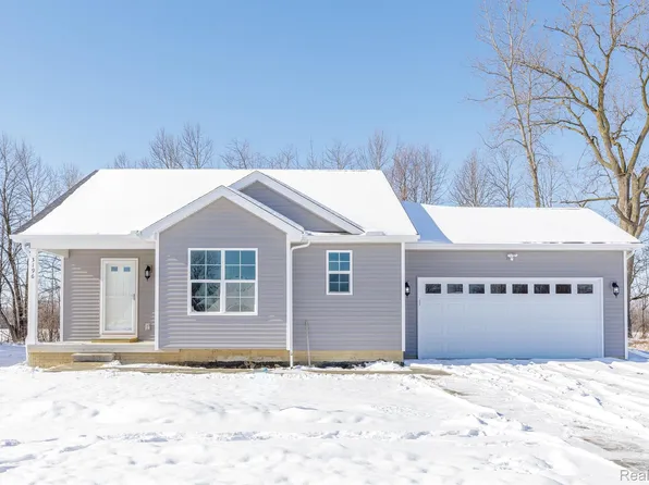 3190 Wild Orchid, Burton, MI 48519