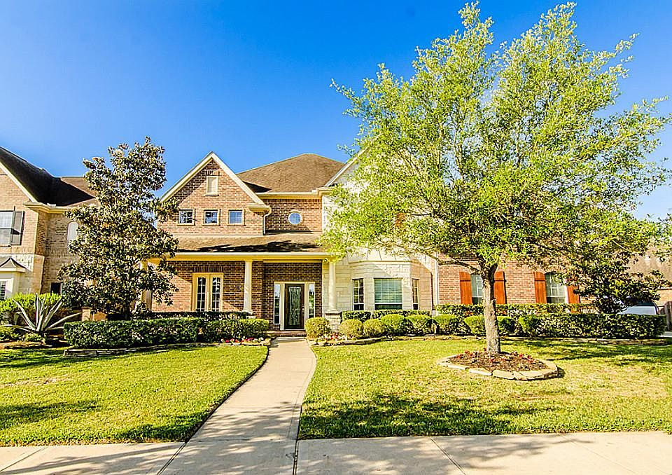 1st image of 16219 Crooked Lake Way N