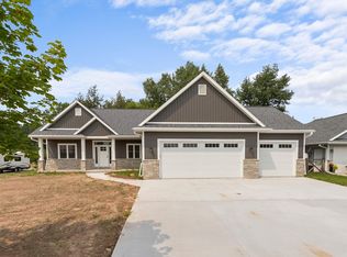 1330 Beau Ryan Ct, Appleton, WI 54913