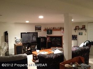 Lower Level Recreation Room