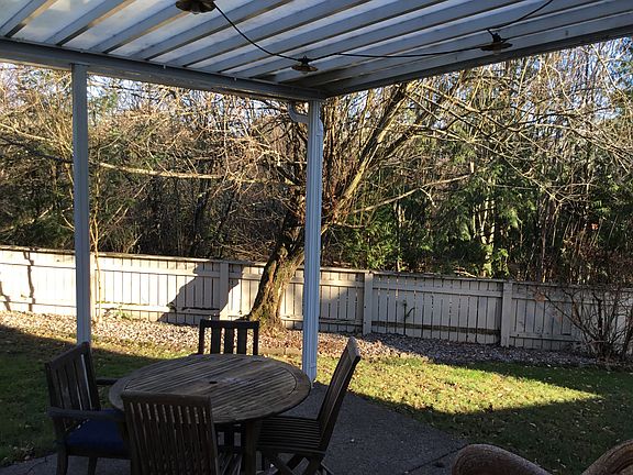 2nd image of 18604 SE 36th Cir