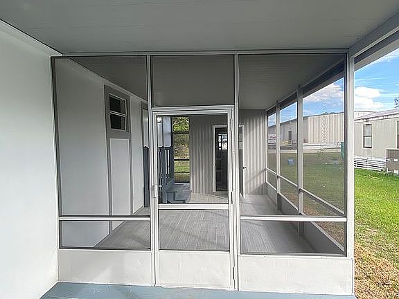 Screen patio