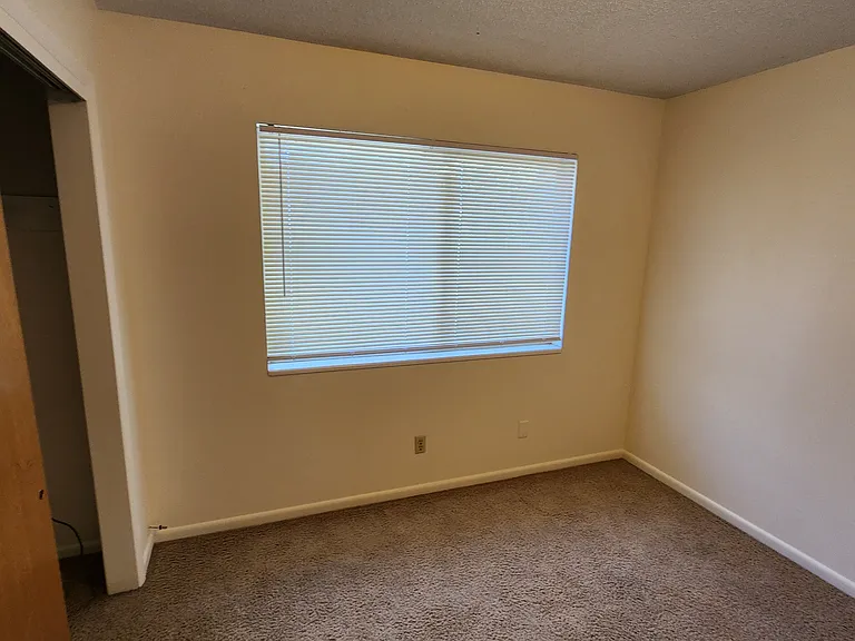 605 Roma Ct #A — Photo 7