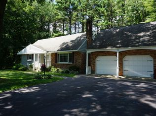 75 Meadow Brook Rd, Saratoga Springs, NY 12866