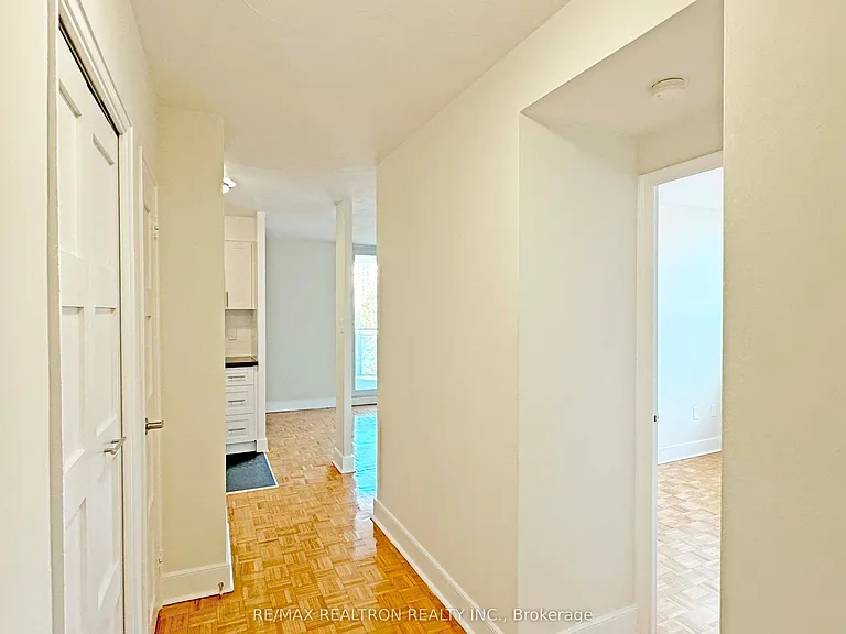 485 Huron St #801 — Photo 8