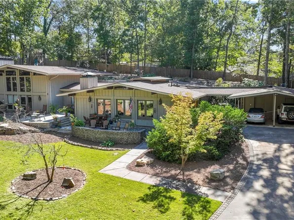 811 Sherwood Rd, Gainesville, GA 30501