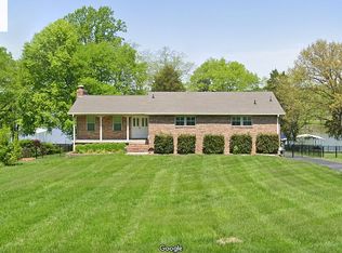 111 Lake Point Dr, Gallatin, TN 37066
